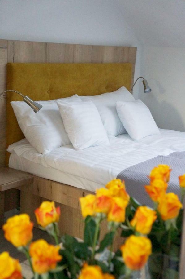 Jaskółka - pokoje i apartament przy plaży Olsztyn  Zewnętrze zdjęcie