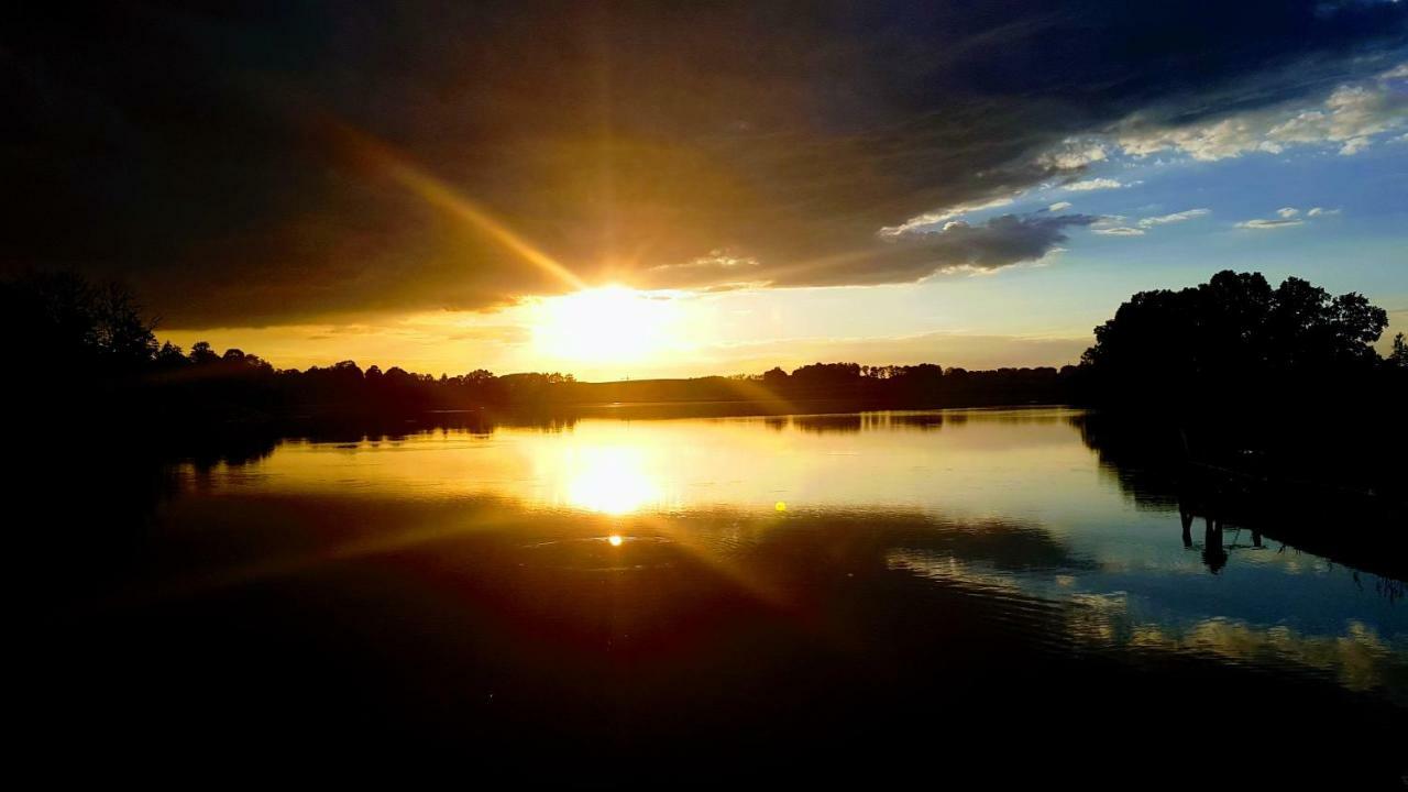 Jaskółka - pokoje i apartament przy plaży Olsztyn  Zewnętrze zdjęcie